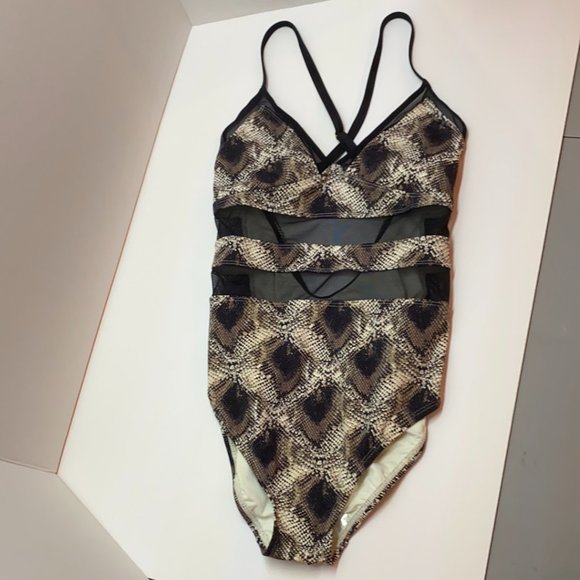 NWT Bleu Rod Beattie Cross Back Printed One Piece - Picture 3 of 4